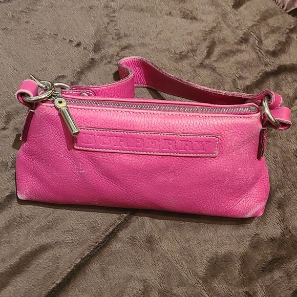 Burberry shoulder / wristlet leather bag - Picture 1 of 10